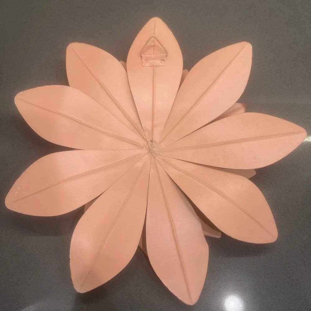 2-Metal Decorative Flower Wall Art  11